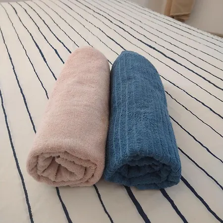 Cozy 2 Bedroom With Terrace Near The Beach And Park Apartament