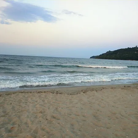 Apartament Cozy 2 Bedroom With Terrace Near The Beach And Park