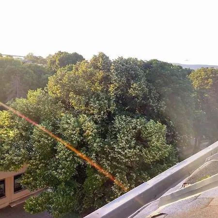 Cozy 2 Bedroom With Terrace Near The Beach And Park