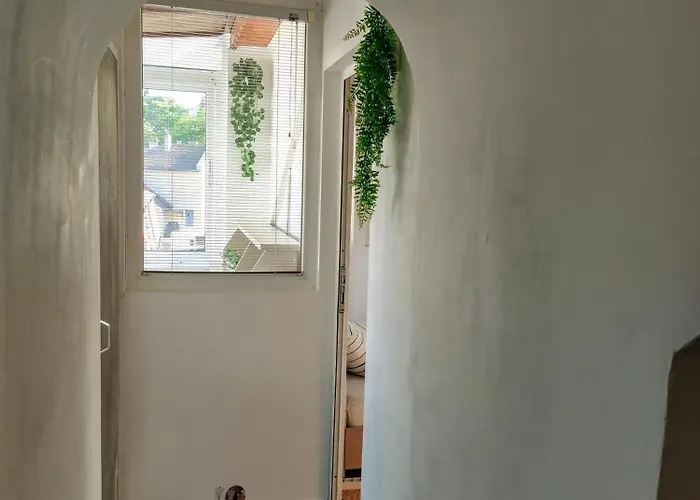 Cozy 2 Bedroom With Terrace Near The Beach And Park Warna