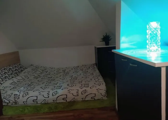 Cozy 2 Bedroom With Terrace Near The Beach And Park Warna